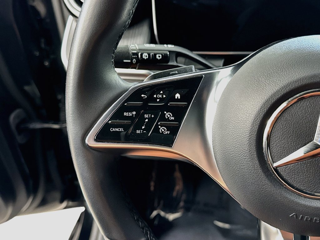 Certified 2025 Mercedes-Benz GLC 300 4MATIC image 12
