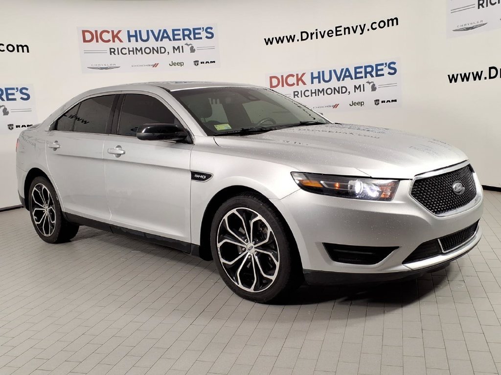 Used 2019 Ford Taurus SHO w/ Sho Performance Package AWD/4WD image 3