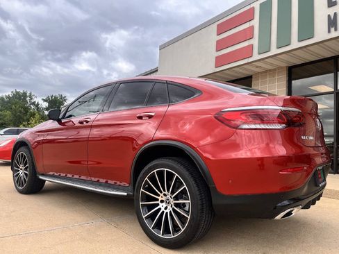 Used 2020 Mercedes-Benz GLC 300 4MATIC Coupe image 3