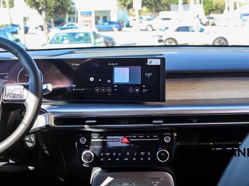 Certified 2026 Hyundai Ioniq 9 SEL AWD/4WD image 18