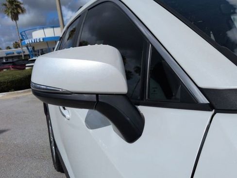 Used 2025 Toyota RAV4 Limited FWD image 12