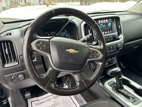 Used 2017 Chevrolet Colorado LT w/ LT Convenience Package image 14