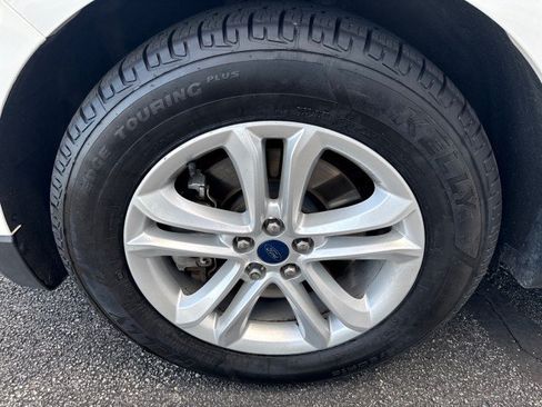 Used 2020 Ford Edge SEL w/ Cold Weather Package AWD/4WD image 12