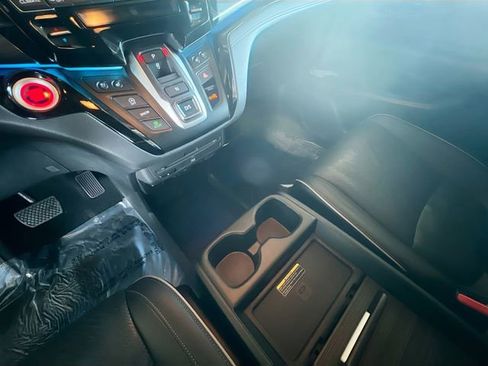 Used 2023 Honda Odyssey Elite image 24