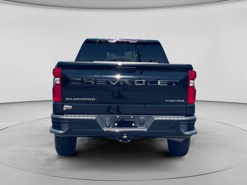 Used 2023 Chevrolet Silverado 1500 Custom AWD/4WD image 6