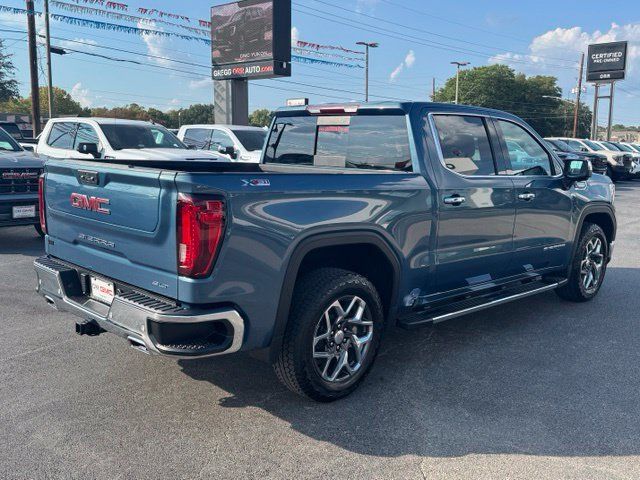 Used 2024 GMC Sierra 1500 SLT AWD/4WD image 3