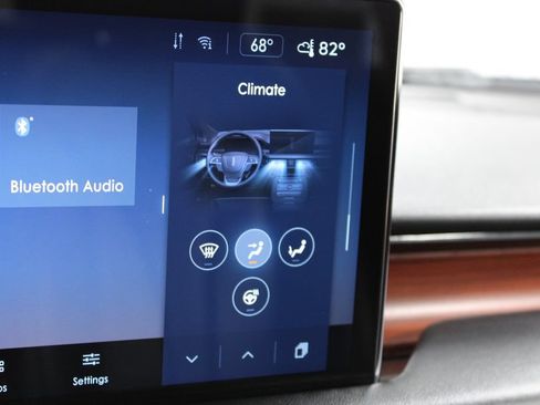 Used 2022 Lincoln Nautilus Reserve AWD/4WD image 47