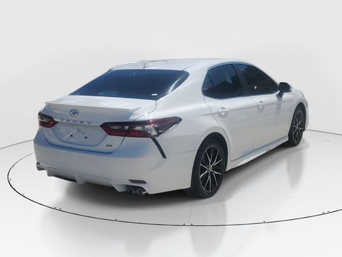 Certified 2023 Toyota Camry SE w/ Convenience Package FWD image 3