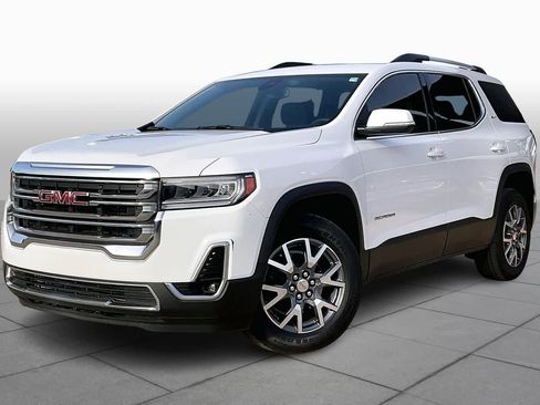 Certified 2023 GMC Acadia SLT image 3