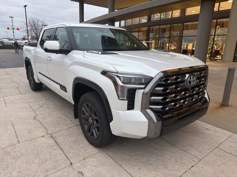 Used 2024 Toyota Tundra Platinum image 8