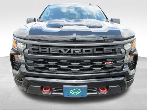 Certified 2024 Chevrolet Silverado 1500 Custom Trail Boss w/ LPO, Dark Essentials Package AWD/4WD image 8