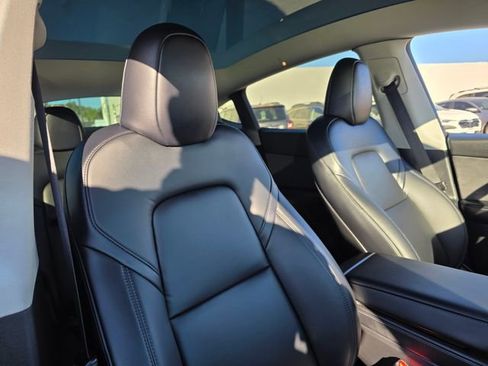 Used 2023 Tesla Model Y Long Range image 10