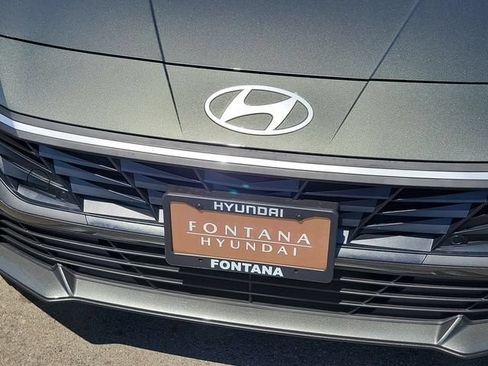 New 2026 Hyundai Elantra SE FWD image 32