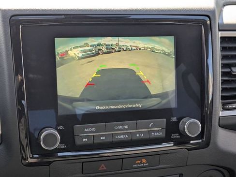 Used 2022 Nissan Frontier SV image 24