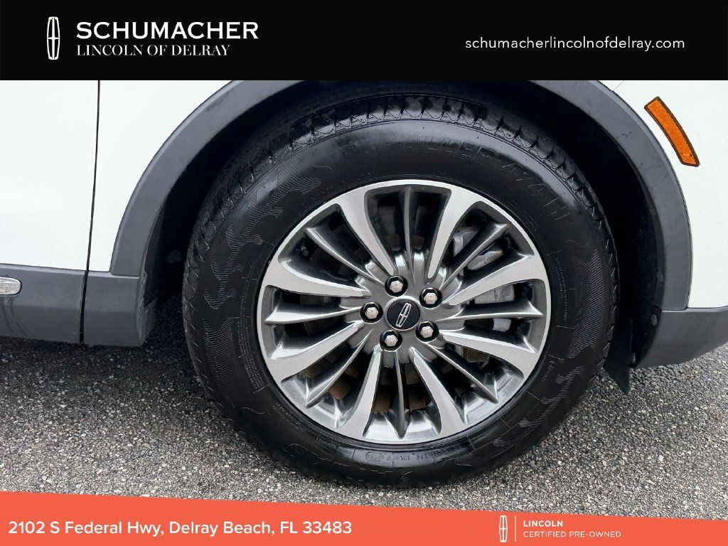 Used 2022 Lincoln Nautilus FWD w/ Premium Package image 9