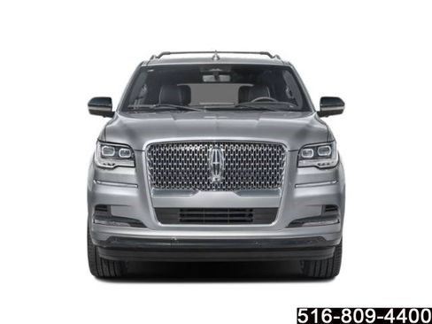 Used 2023 Lincoln Navigator Reserve AWD/4WD image 5