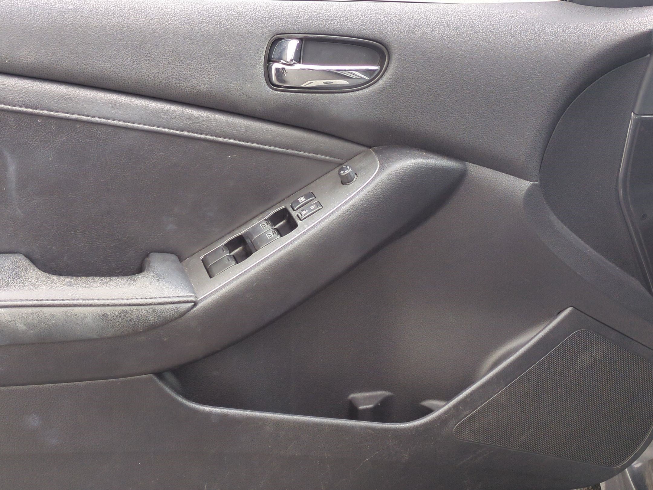Used 2012 Nissan Altima 2.5 SL w/ 2.5SL Pkg FWD image 13