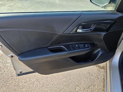 Used 2013 Honda Accord Sport image 14