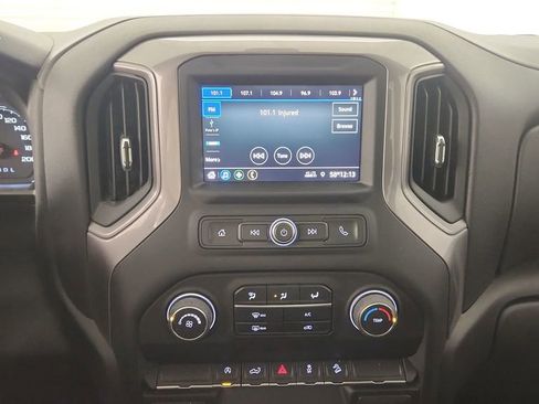 Used 2022 Chevrolet Silverado 1500 Custom Trail Boss w/ LPO, Dark Essentials Package image 12