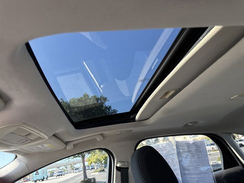 Used 2014 Ford Focus SE image 18