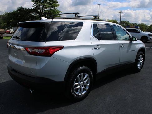 Used 2021 Chevrolet Traverse LT AWD/4WD image 5