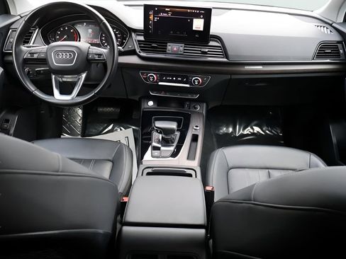 Used 2022 Audi Q5 2.0T Premium w/ Convenience Package image 16