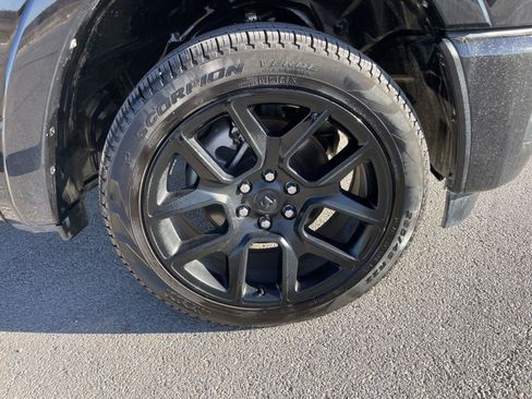 Used 2025 RAM 1500 Laramie w/ Night Edition image 34