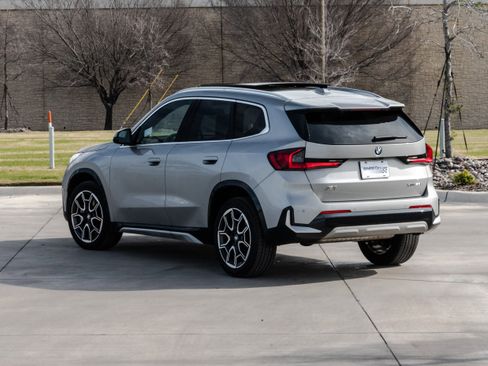 Certified 2025 BMW X1 xDrive28i image 3
