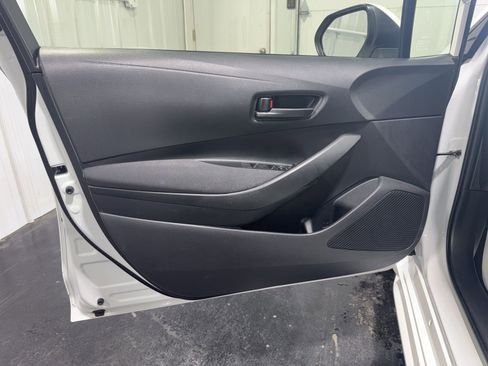Used 2023 Toyota Corolla LE w/ LE Convenience Package image 17