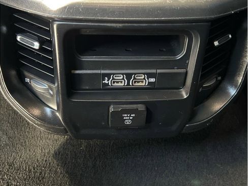 Used 2019 RAM 1500 Laramie image 10