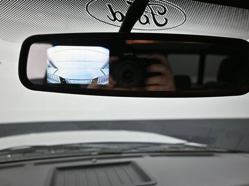 Used 2013 Ford F150 XLT w/ Luxury Equipment Group image 4