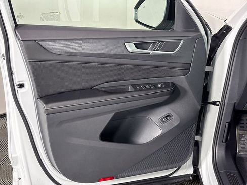 New 2026 Volkswagen Atlas Cross Sport SEL R-Line image 10