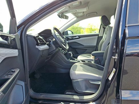 Used 2024 Volkswagen Taos S AWD/4WD image 13