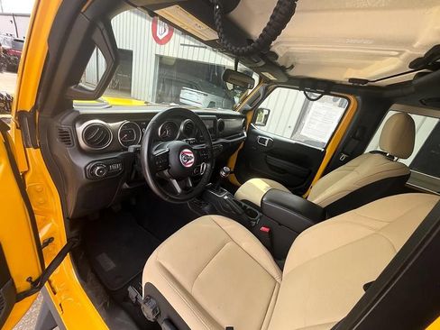 Used 2021 Jeep Wrangler Sport AWD/4WD image 32