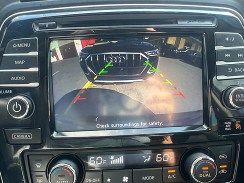 Used 2017 Nissan Maxima 3.5 SL FWD image 25