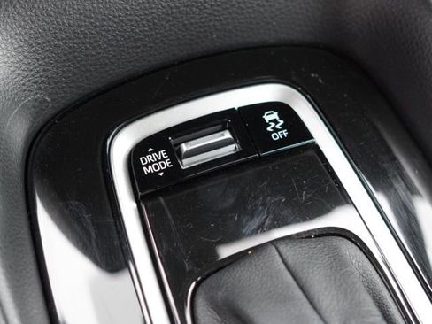 Certified 2025 Toyota Corolla SE w/ Convenience Package image 29