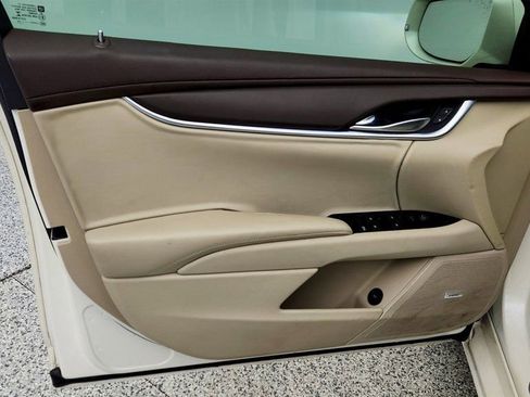 Used 2014 Cadillac XTS image 10