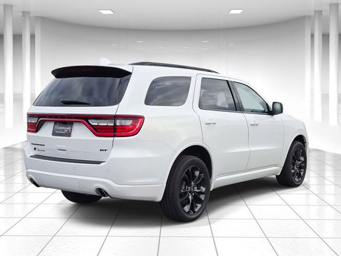 Certified 2022 Dodge Durango GT image 3