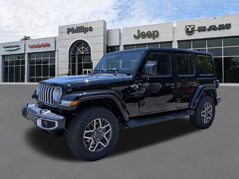 New 2026 Jeep Wrangler Unlimited Sahara AWD/4WD image 7