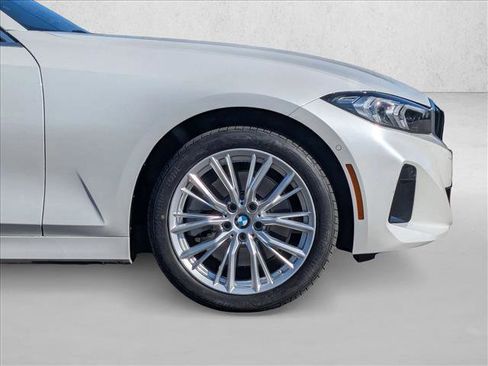 Used 2024 BMW 330i Sedan image 23