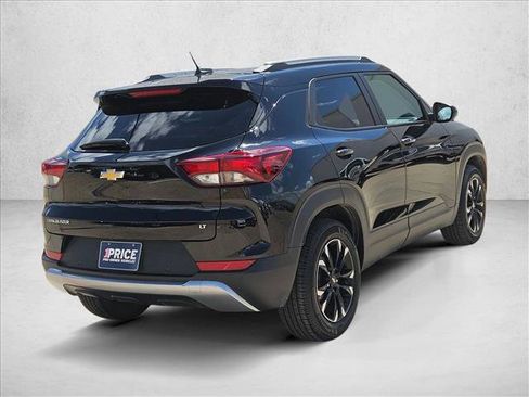 Used 2023 Chevrolet TrailBlazer LT w/ Premium Seating Package FWD image 5