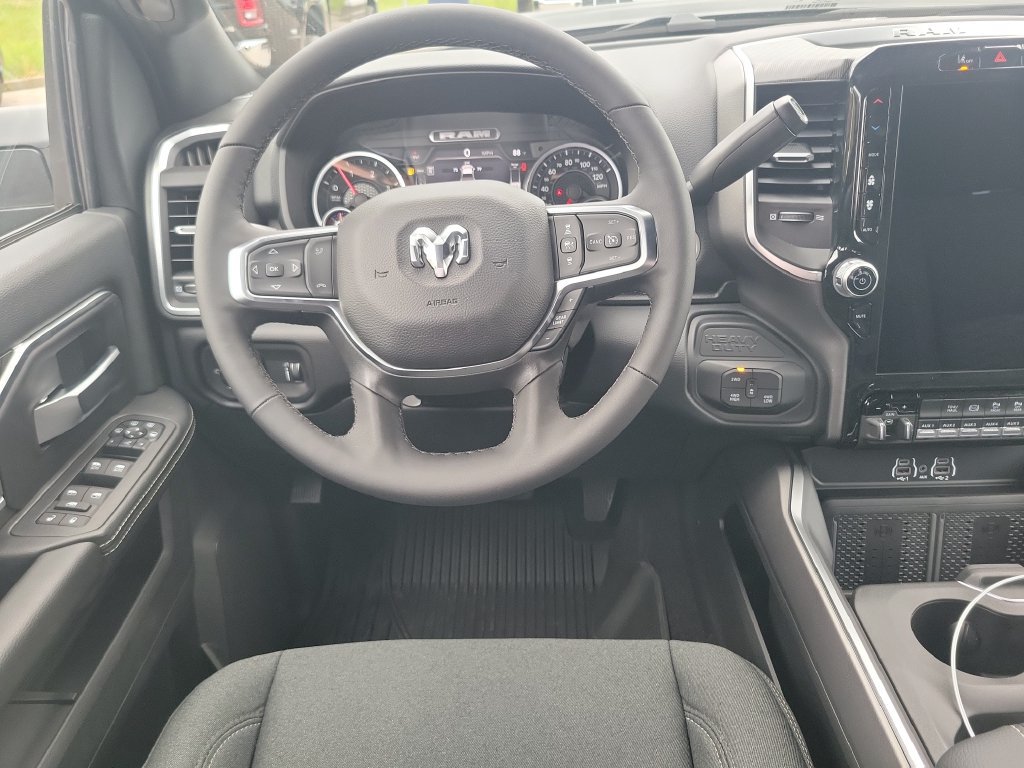 New 2027 RAM 3500 Big Horn AWD/4WD image 9