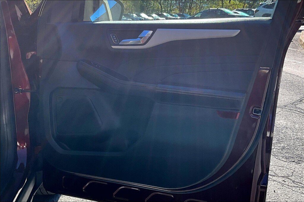Used 2021 Ford Escape SEL AWD/4WD image 13