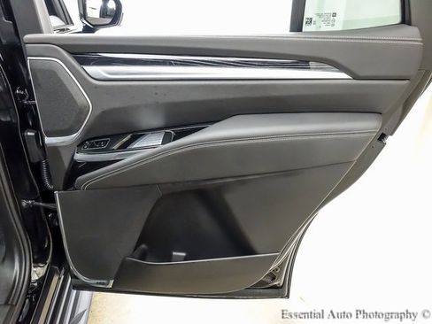 Certified 2025 Cadillac Escalade Sport w/ LPO, ONYX Package image 26