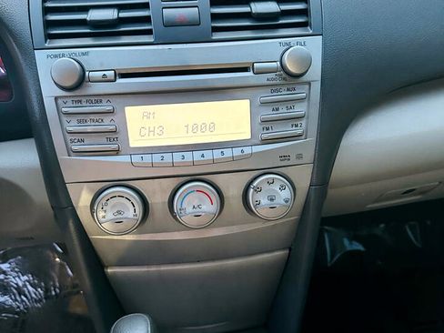 Used 2011 Toyota Camry LE w/ LE Extra-Value Pkg image 11