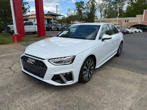 Used 2020 Audi A4 2.0T Premium Plus w/ Premium Plus Package FWD image 3