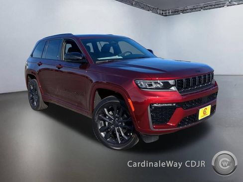 New 2026 Jeep Grand Cherokee Limited AWD/4WD image 1