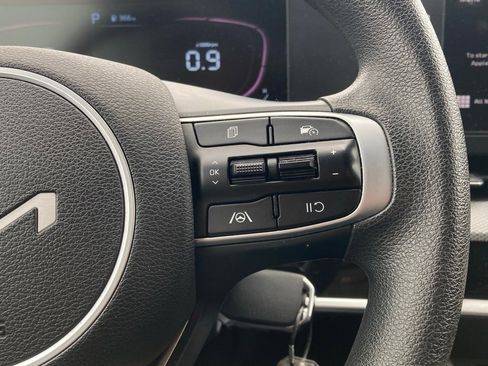 Used 2024 Kia Sportage LX image 16