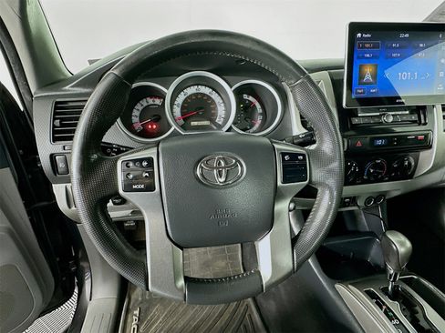 Used 2013 Toyota Tacoma Base w/ TRD Sport Pkg image 11