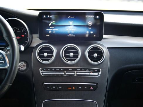 Used 2021 Mercedes-Benz GLC 300 image 30